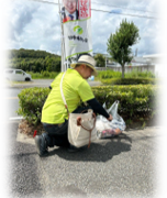 ボランティア袋で ゴミ拾いに挑戦！